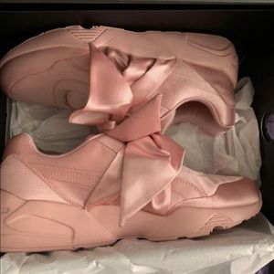 Rihanna Fenty Bow Sneaker